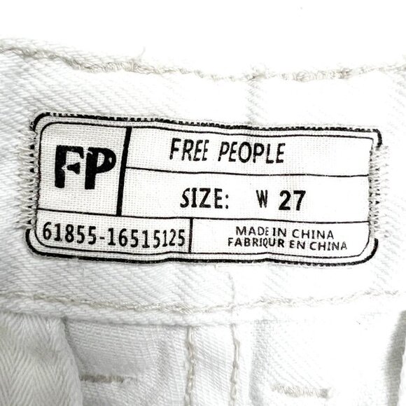 Free People Sweet Surrender Floral Lace Trim Denim Shorts. White. Size 27 - Picture 4 of 15